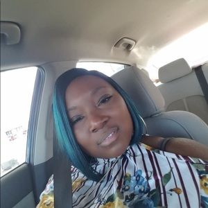 Meet your Posher, Lakeisha